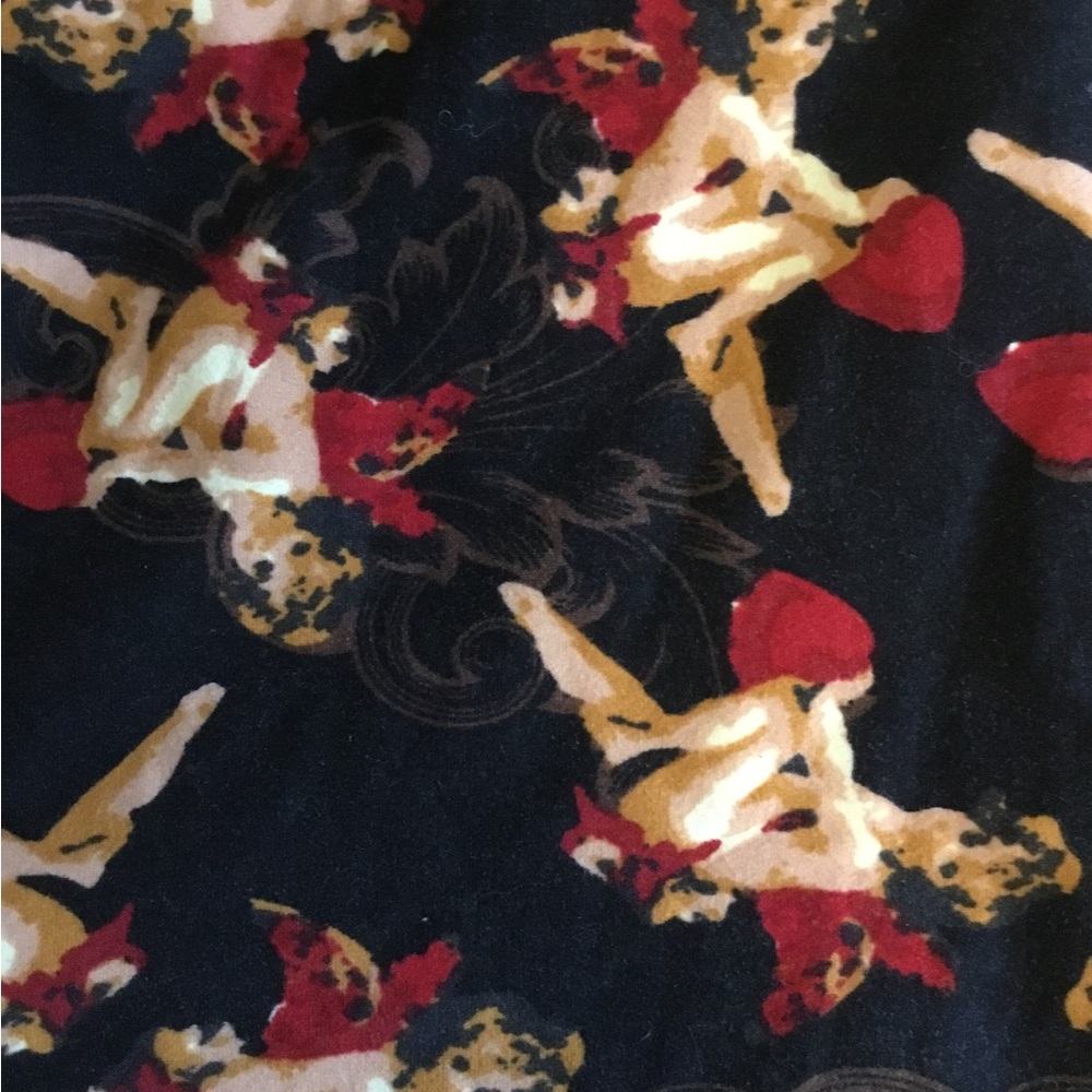 LuLaRoe Cupid cherub Patterned Leggings
